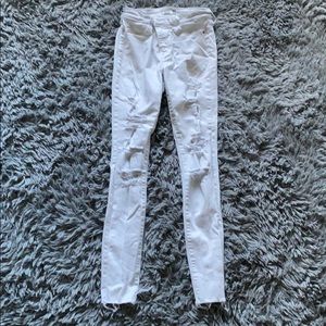 ripped white skinny jeans